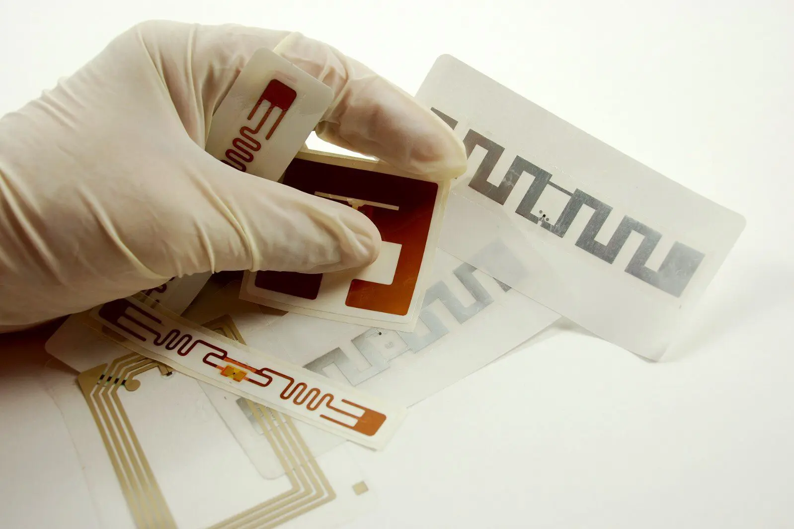 Exploring Healthcare RFID: Benefits, Applications, and Challenges
